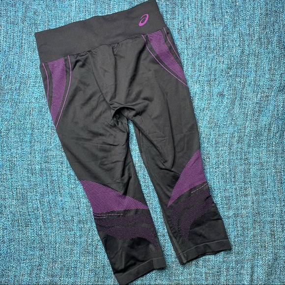 Asics Studio Fit Sana Seamless Capri Leggings - Picture 7 of 7